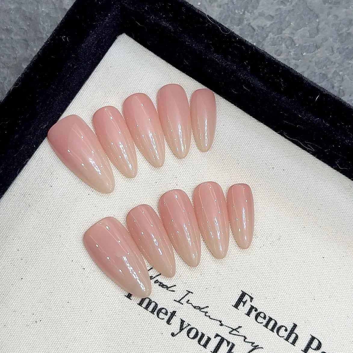Nude Ombre Almond